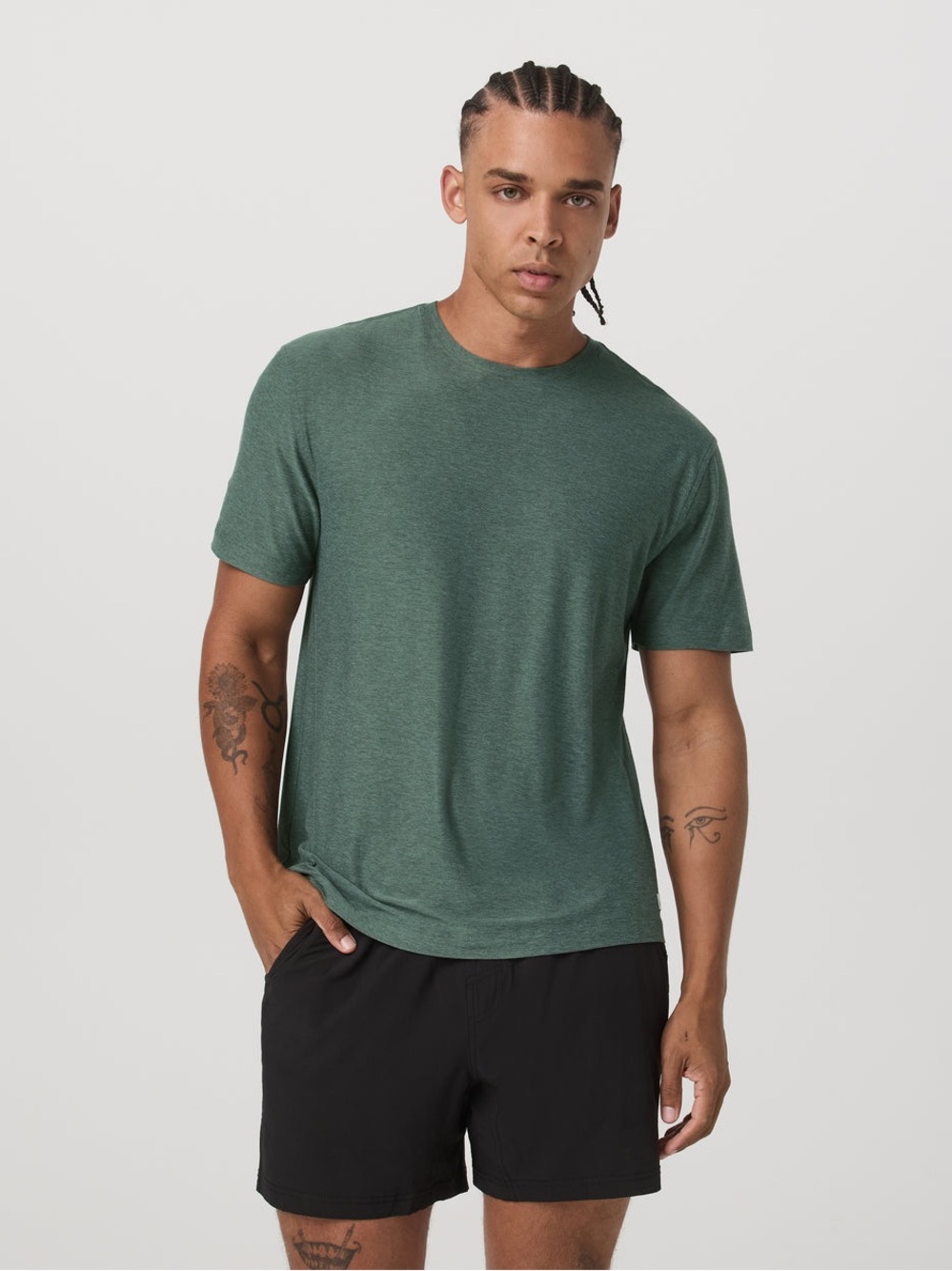 Vuori Short Sleeve Strato Tech Tee Relaxed Fit Soft Performance Stretch Jersey